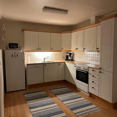 House In Vangsvik * Senja