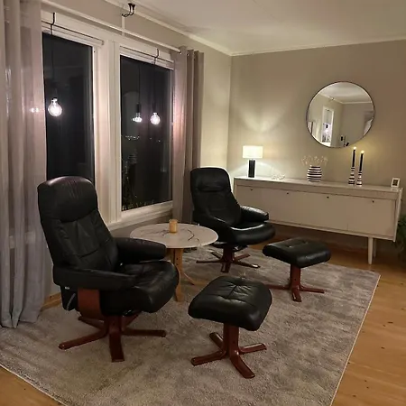 House In Vangsvik بيت للعطل